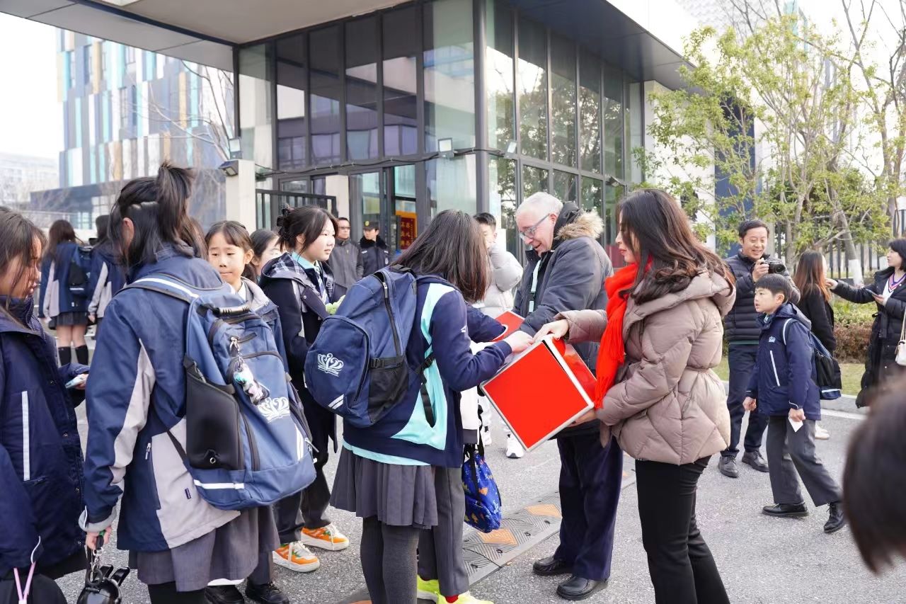 龙年新春新启程 ,我们开学啦！ - first day
