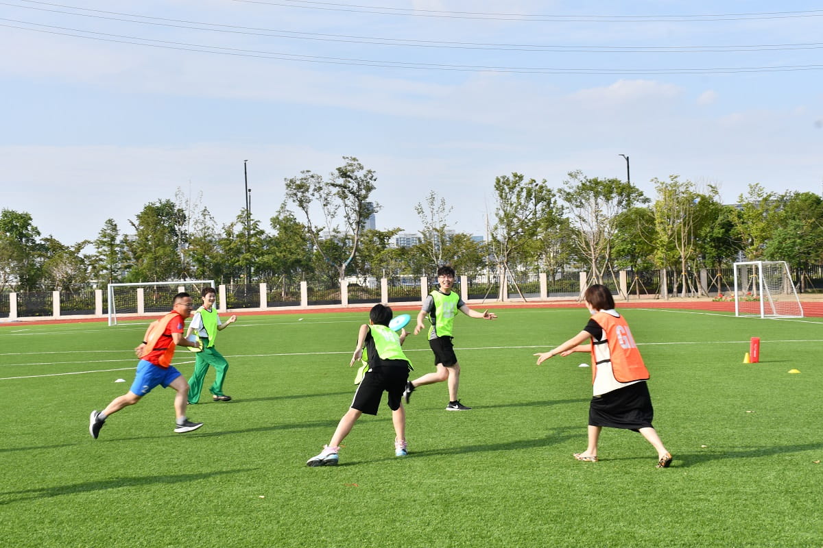 光速达阵!校园飞盘,青春飞扬 ! - Frisbee Game