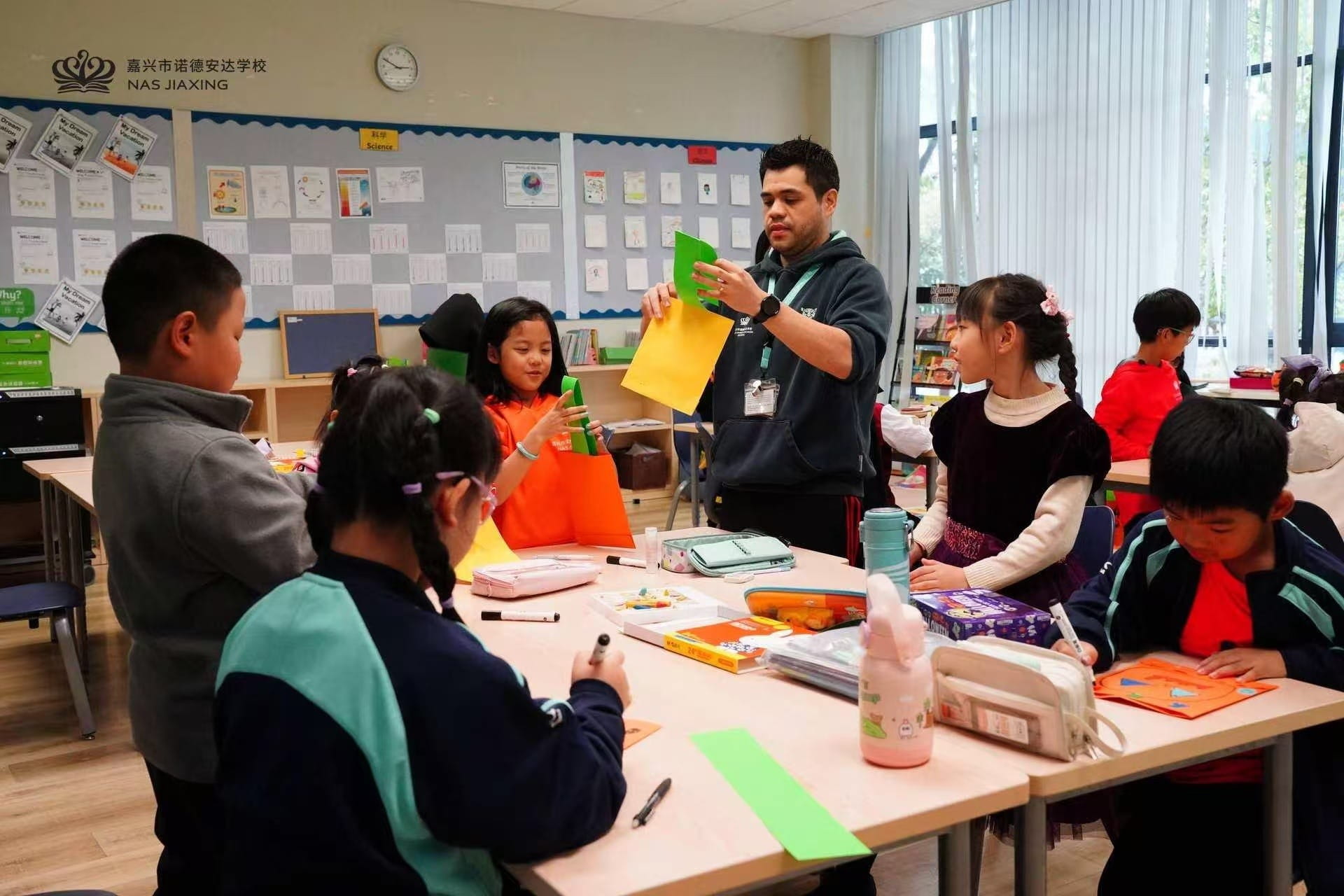 创意飞扬，梦想绽放：嘉兴市诺德安达学校“魔力变装日”精彩上演 - School Dress-up Day